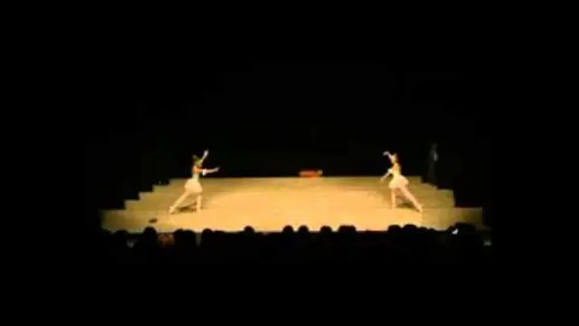 Pepeljuga, insert 4, kadar iz snimka učenika škole La Sylphide